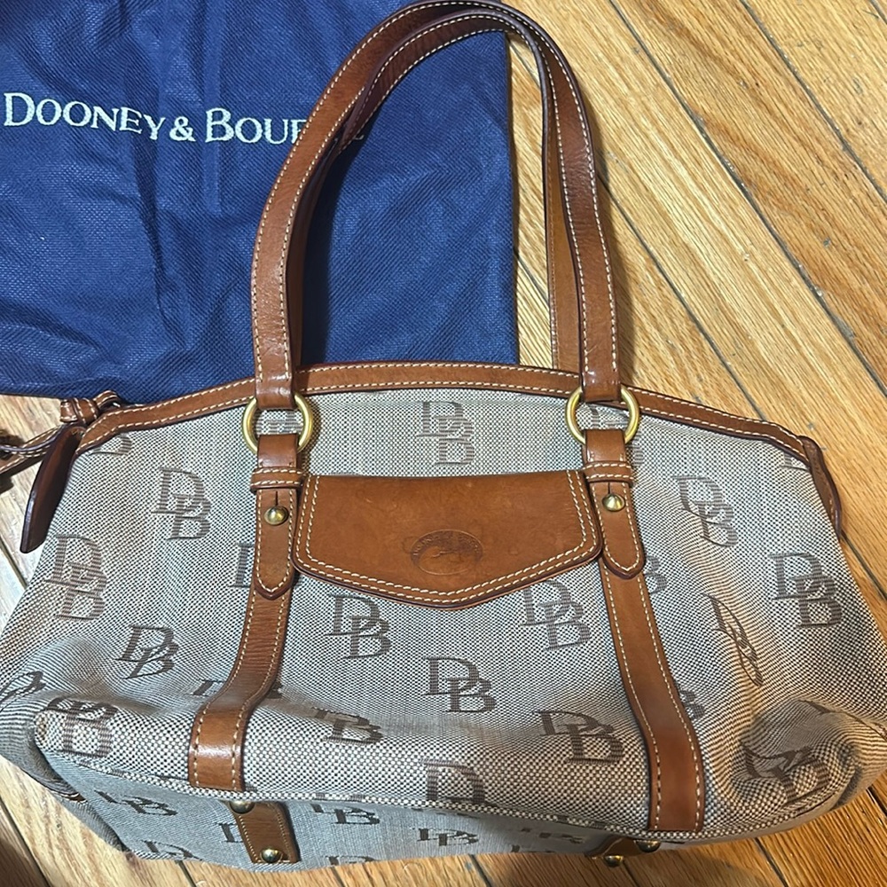 Dooney & Burke Medium Bag